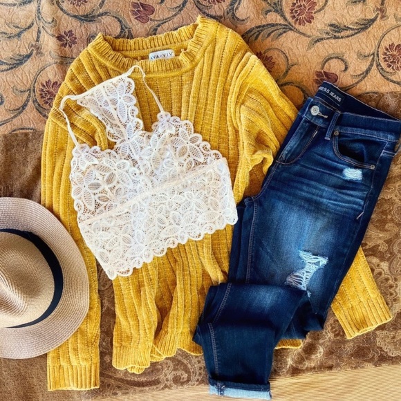 ⭐️ All Lace Boho Bralette - Beautiful (Size Large) - Picture 4 of 10